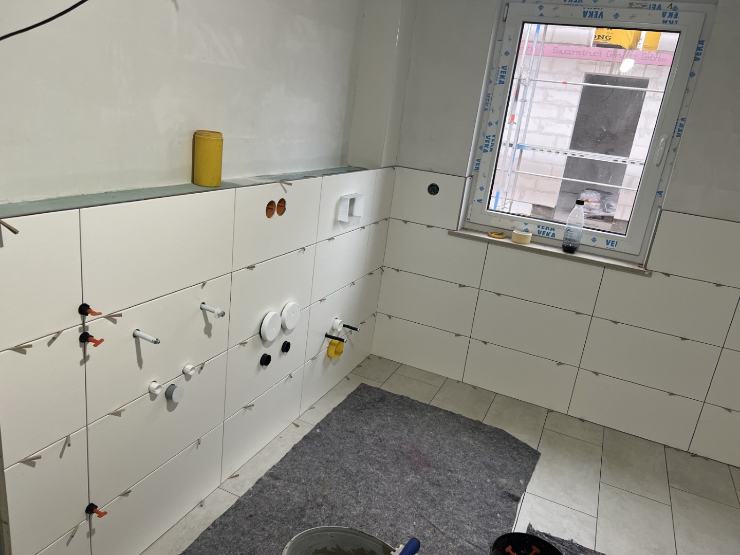 Baufortschritt - die Bäder sind nun drin